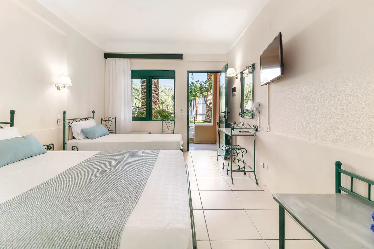 Mare Monte Beach ROOM_EXAMPLE