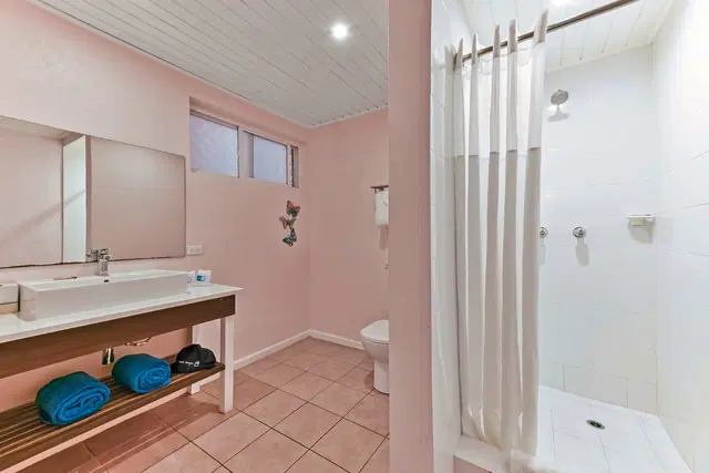 Butterfly Beach Hotel Badezimmer