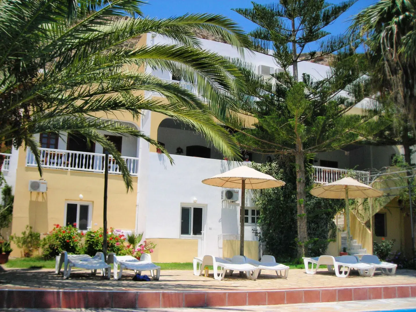 Marina Hotel EXTERIOR