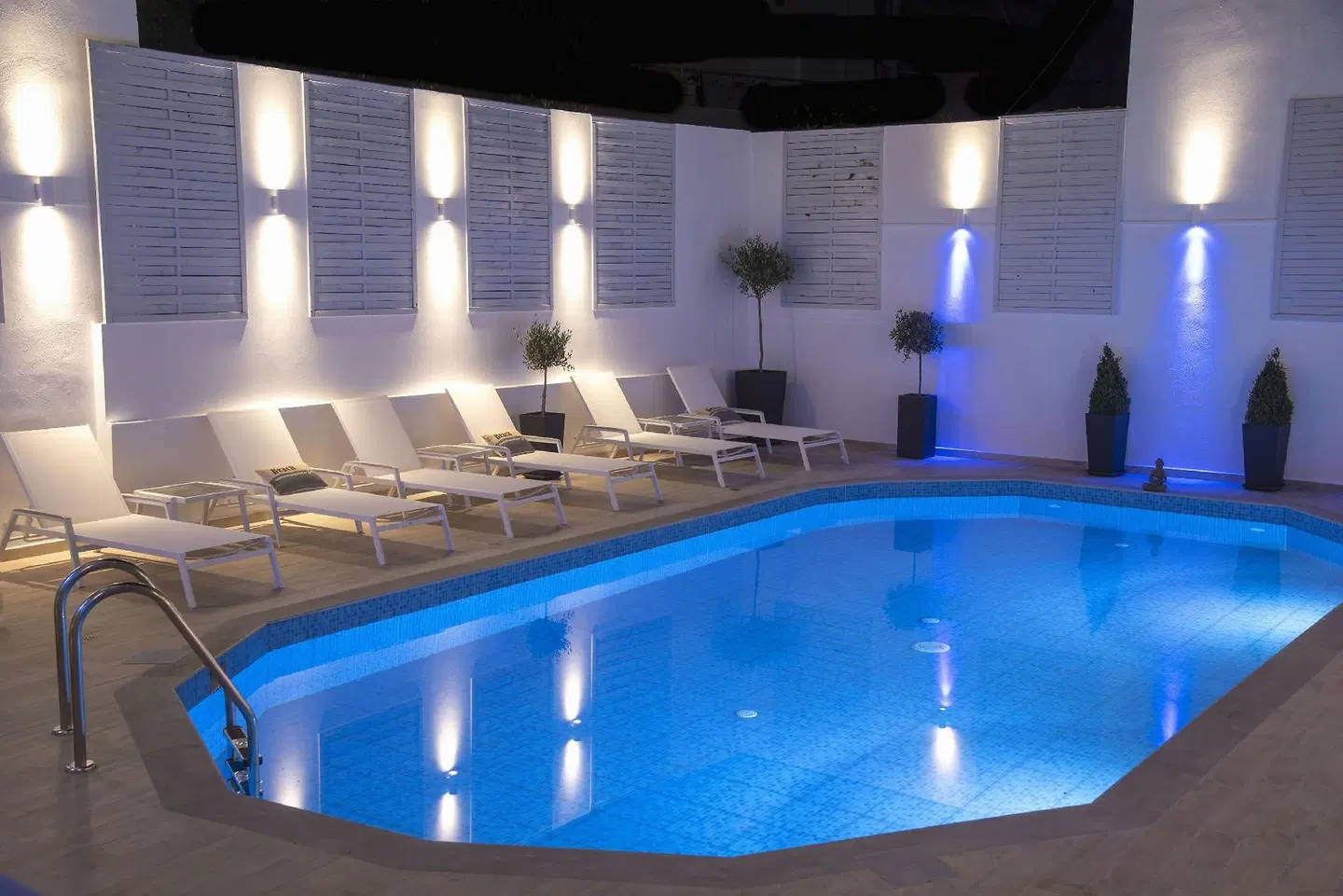 Naiades Marina Hotel Hallenbad