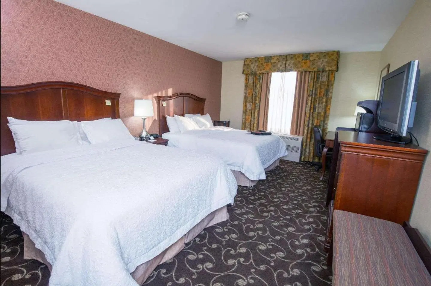 Hampton Inn Brattleboro ROOM_EXAMPLE