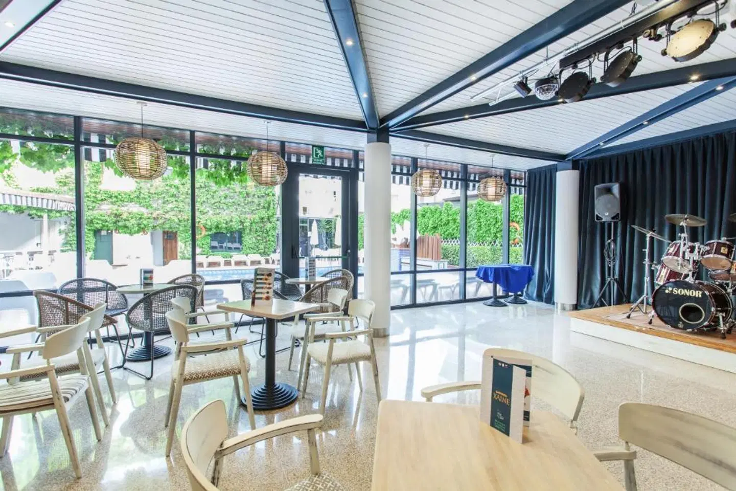 Xaine Park HEALTH_BEAUTY