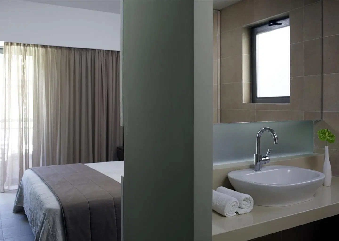 Hotel Angela Downtown Rooms Badezimmer