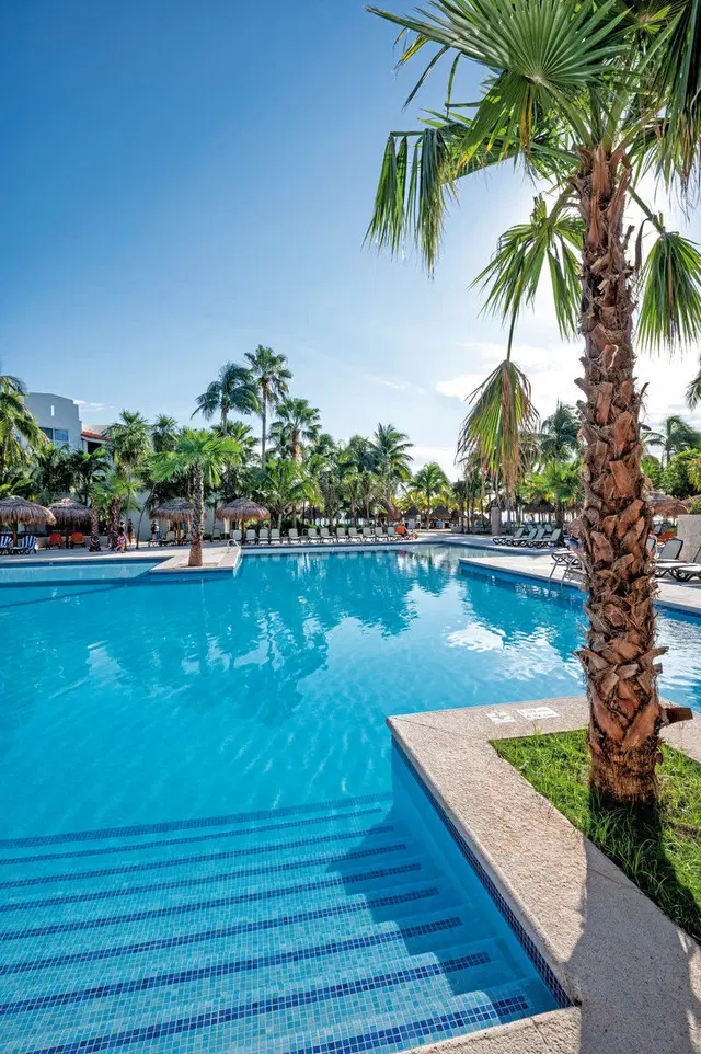 Viva Azteca by Wyndham OUTDOOR_POOL