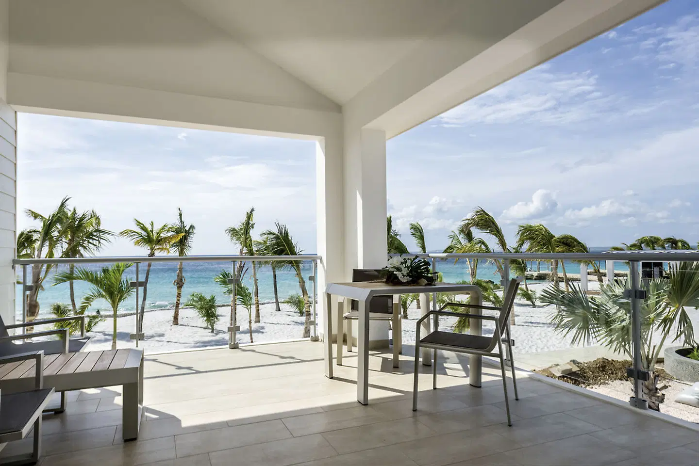 Delfins Beach Resort Bonaire, Tapestry Collection by Hilton Terrasse
