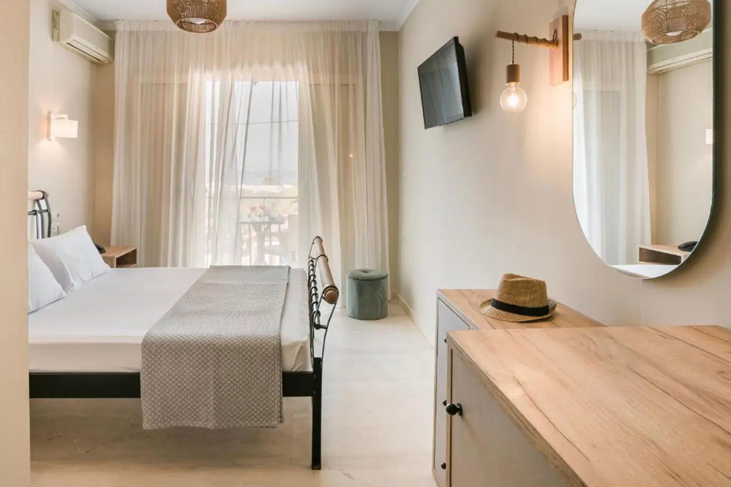 Irilena Hotel ROOM_EXAMPLE