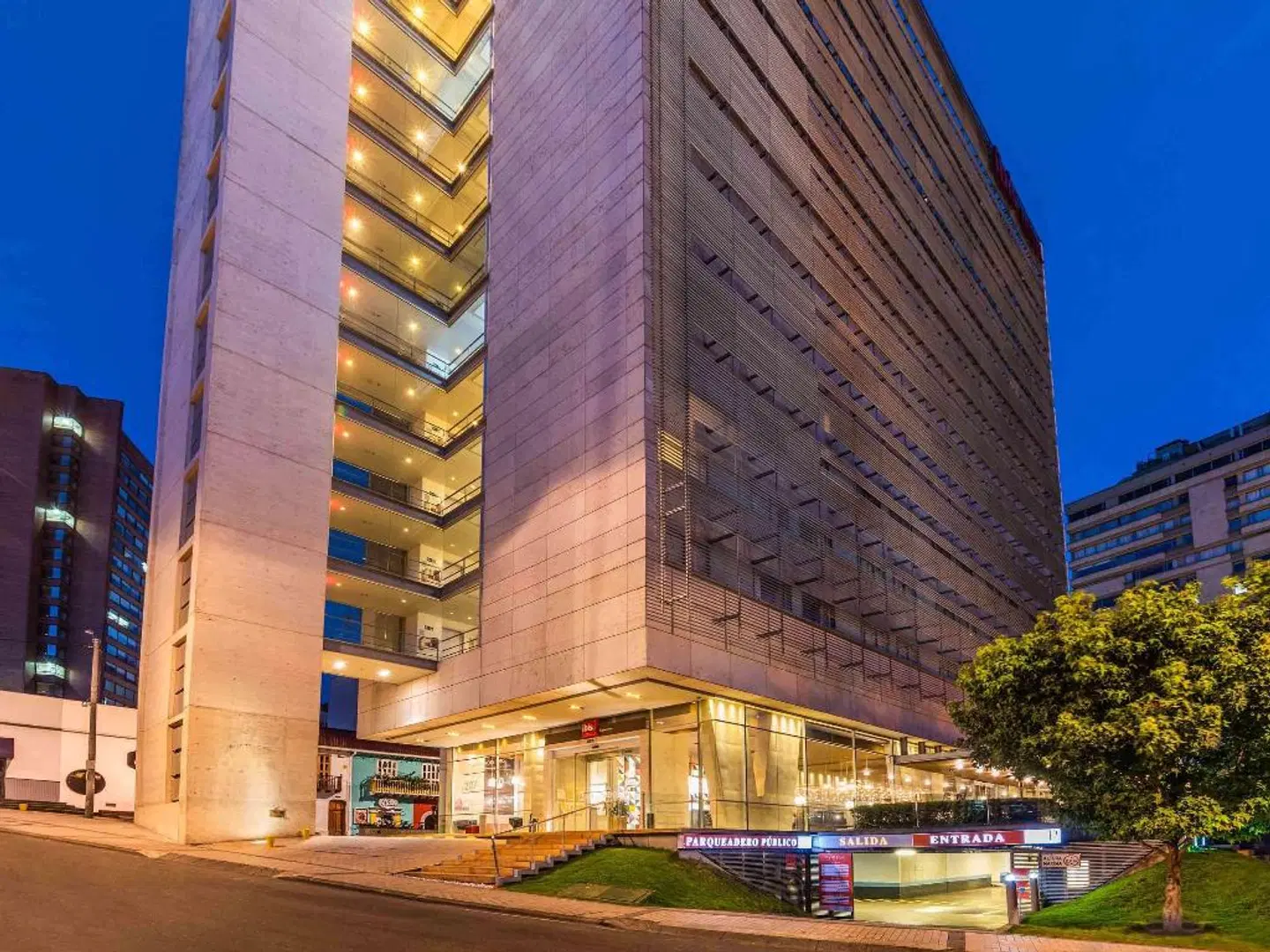 ibis Bogota Museo EXTERIOR