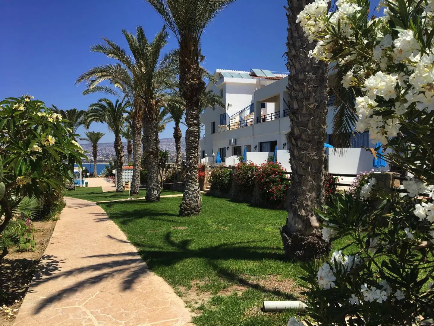 Vrachia Beach Resort Garten