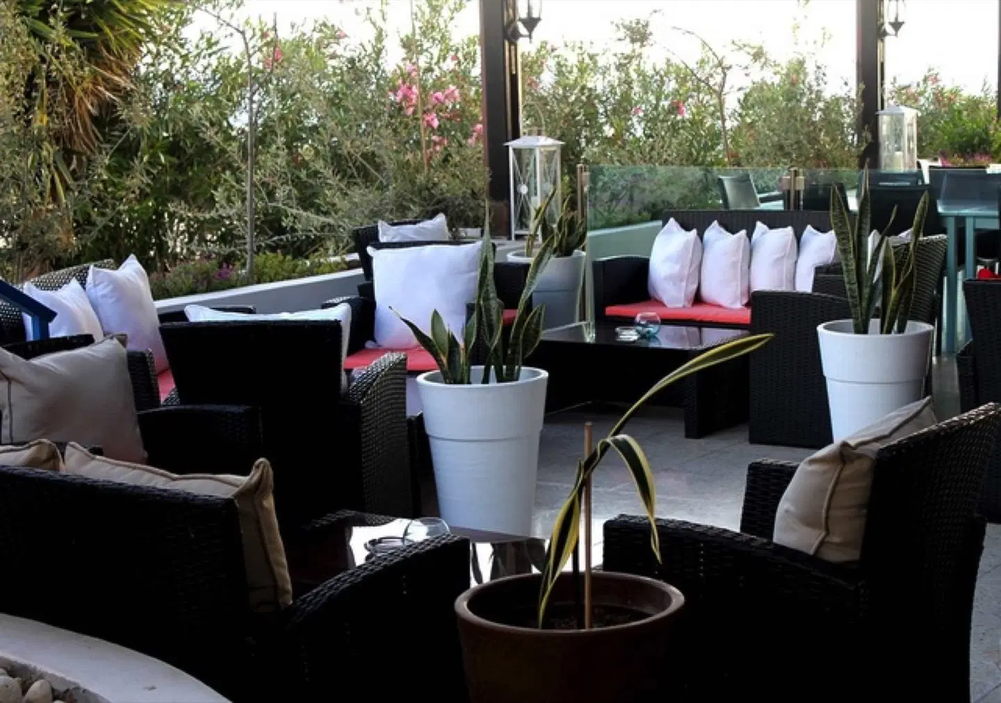 Vrachia Beach Resort Terrasse