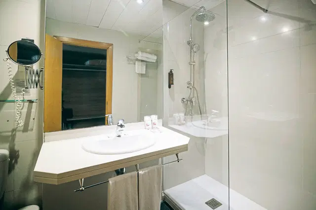 Eurohotel Diagonal Port Badezimmer