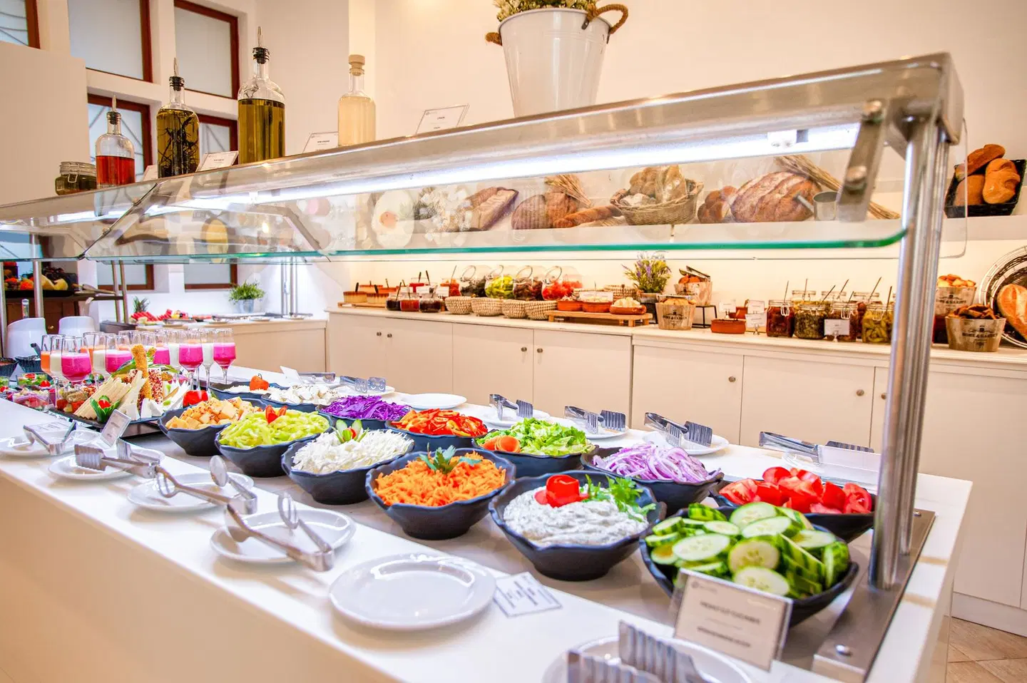 Lily-Ann Village Restaurant