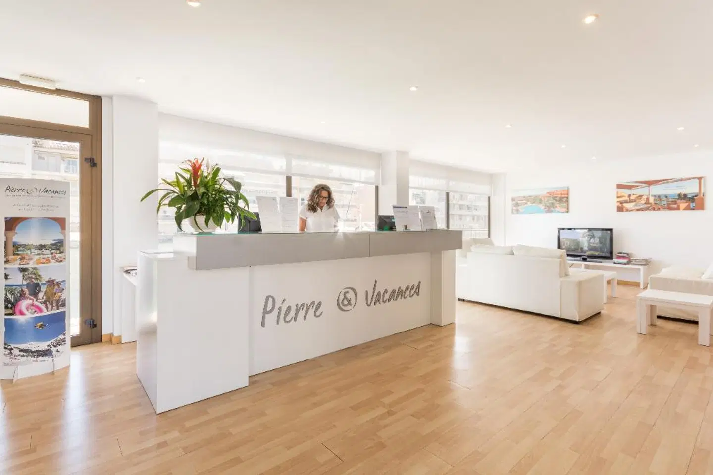 Pierre & Vacances Empuriabrava Marina LOUNGE_LOBBY