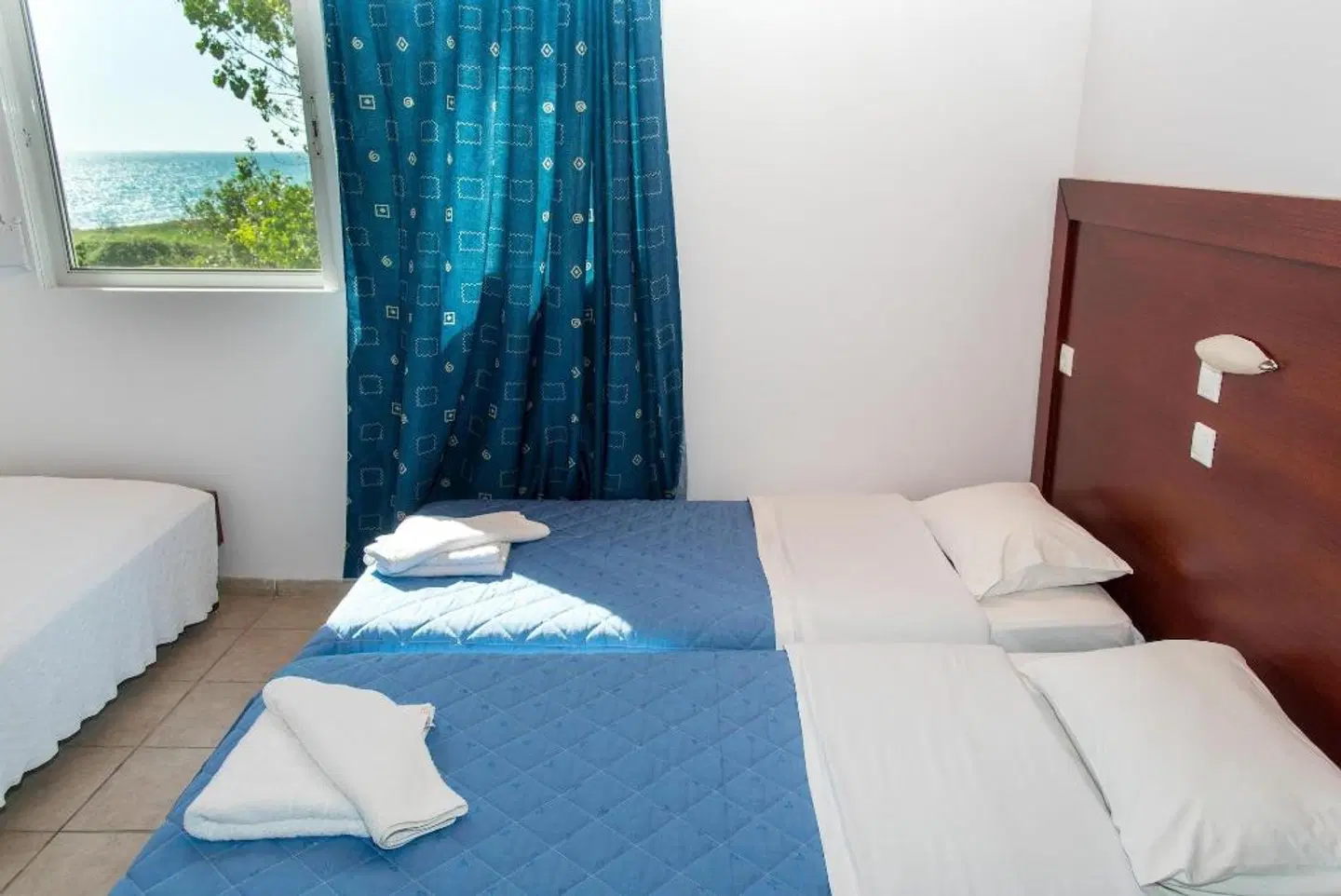 Poseidon Beach ROOM_EXAMPLE