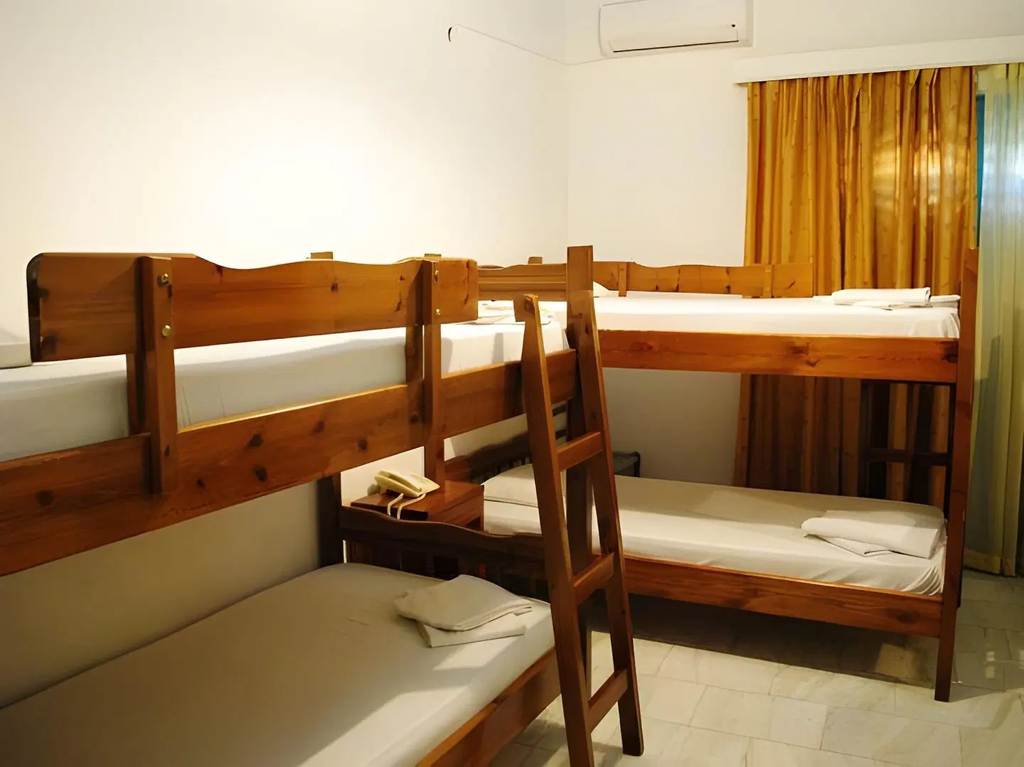 Hotel Santorini Badezimmer