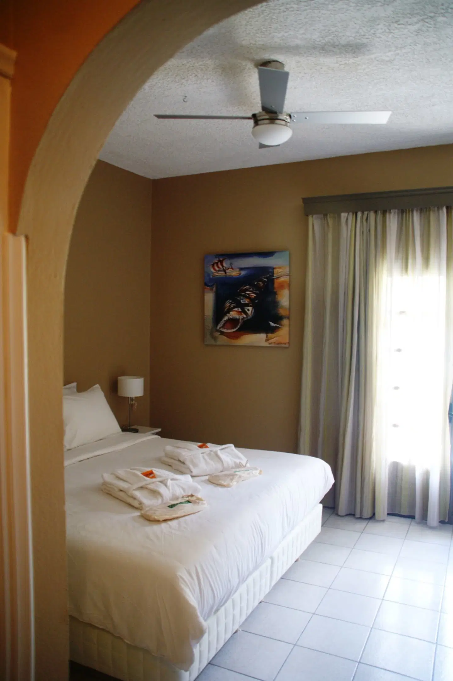 Valley Village ROOM_EXAMPLE