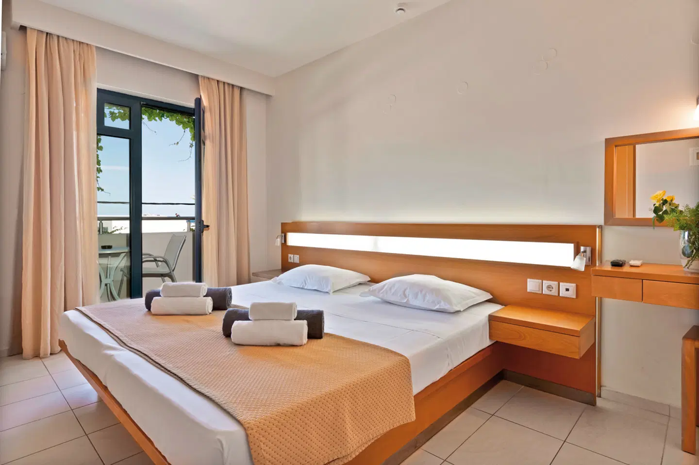 Eva Bay ROOM_EXAMPLE