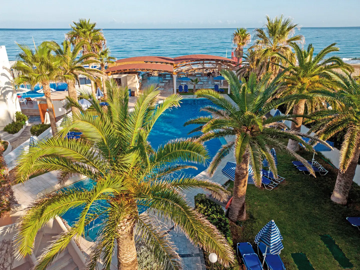 Eva Bay MODEL_IMPRESSION