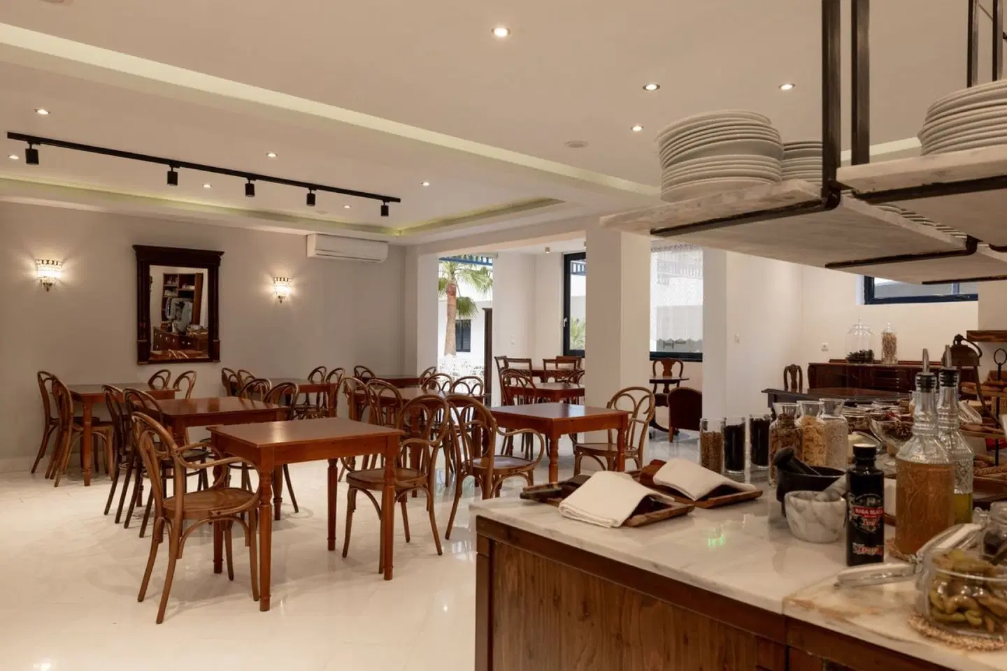 Nami Hotel & Suites Restaurant