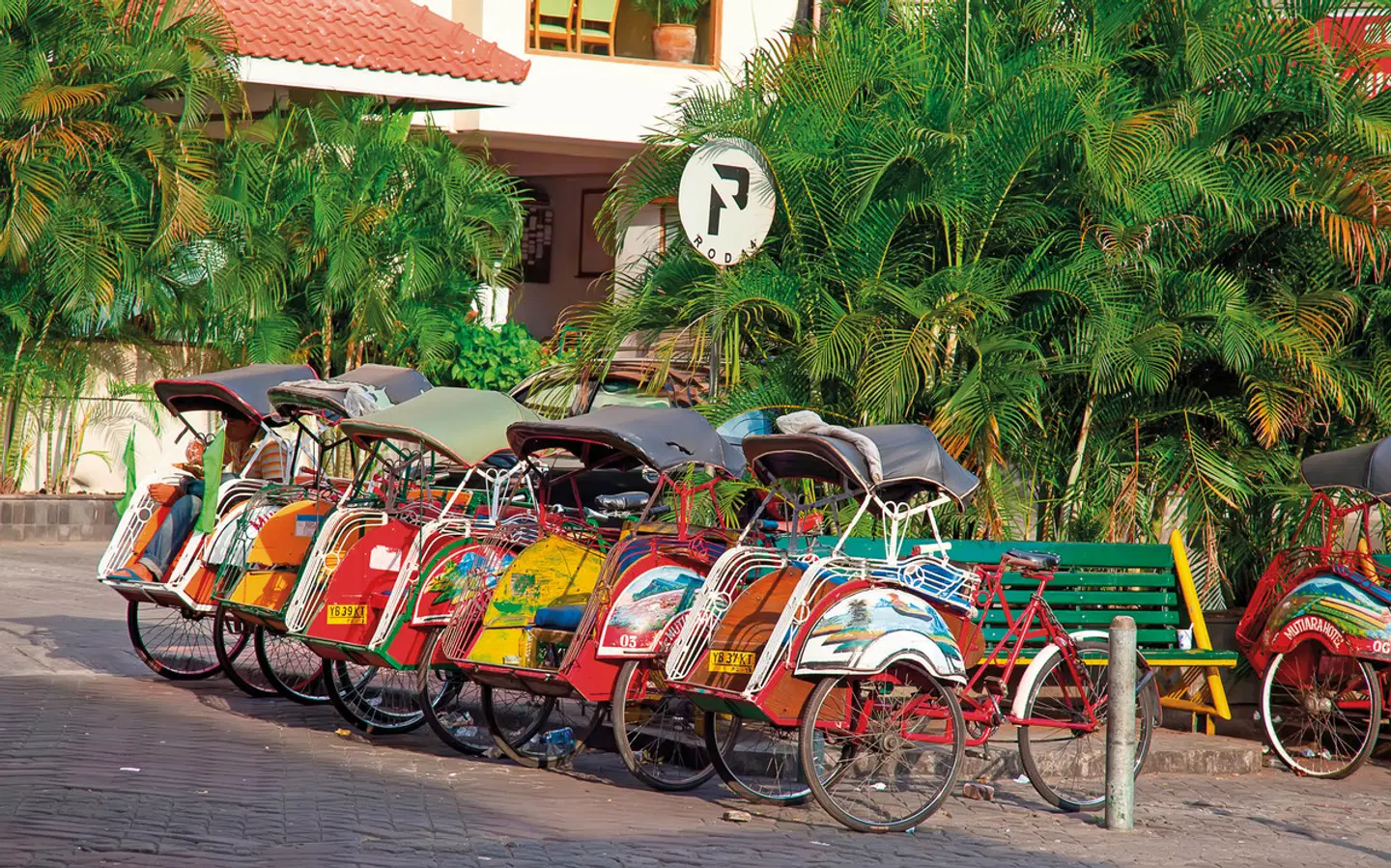 Die Wiege Indonesiens SPORTS_AND_LEISURE