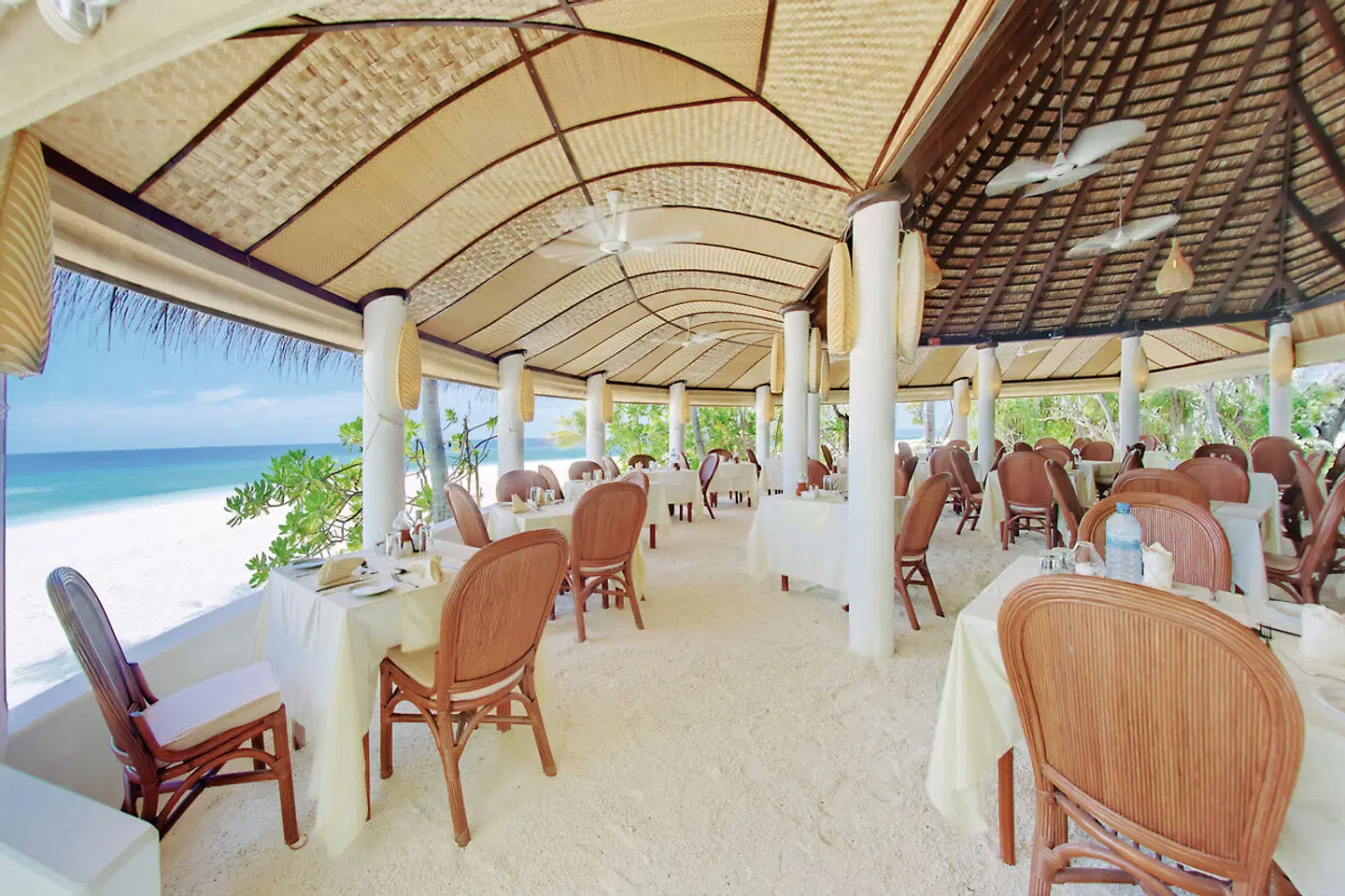 Angaga Island Resort & Spa Restaurant