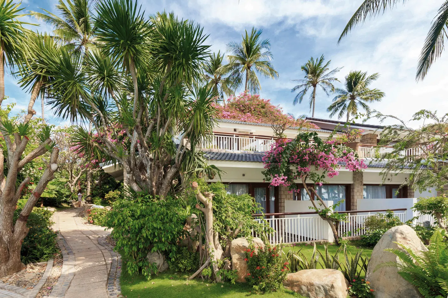 Hoang Ngoc Beach Resort EXTERIOR