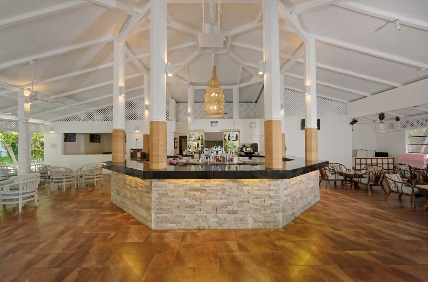 Embudu Village Maldives LOUNGE_LOBBY