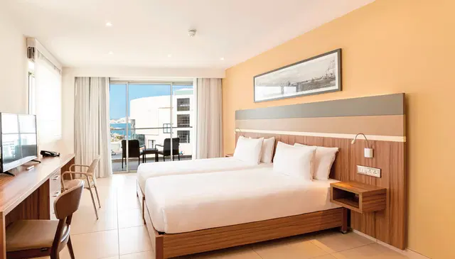 DoubleTree by Hilton Malta ROOM_EXAMPLE
