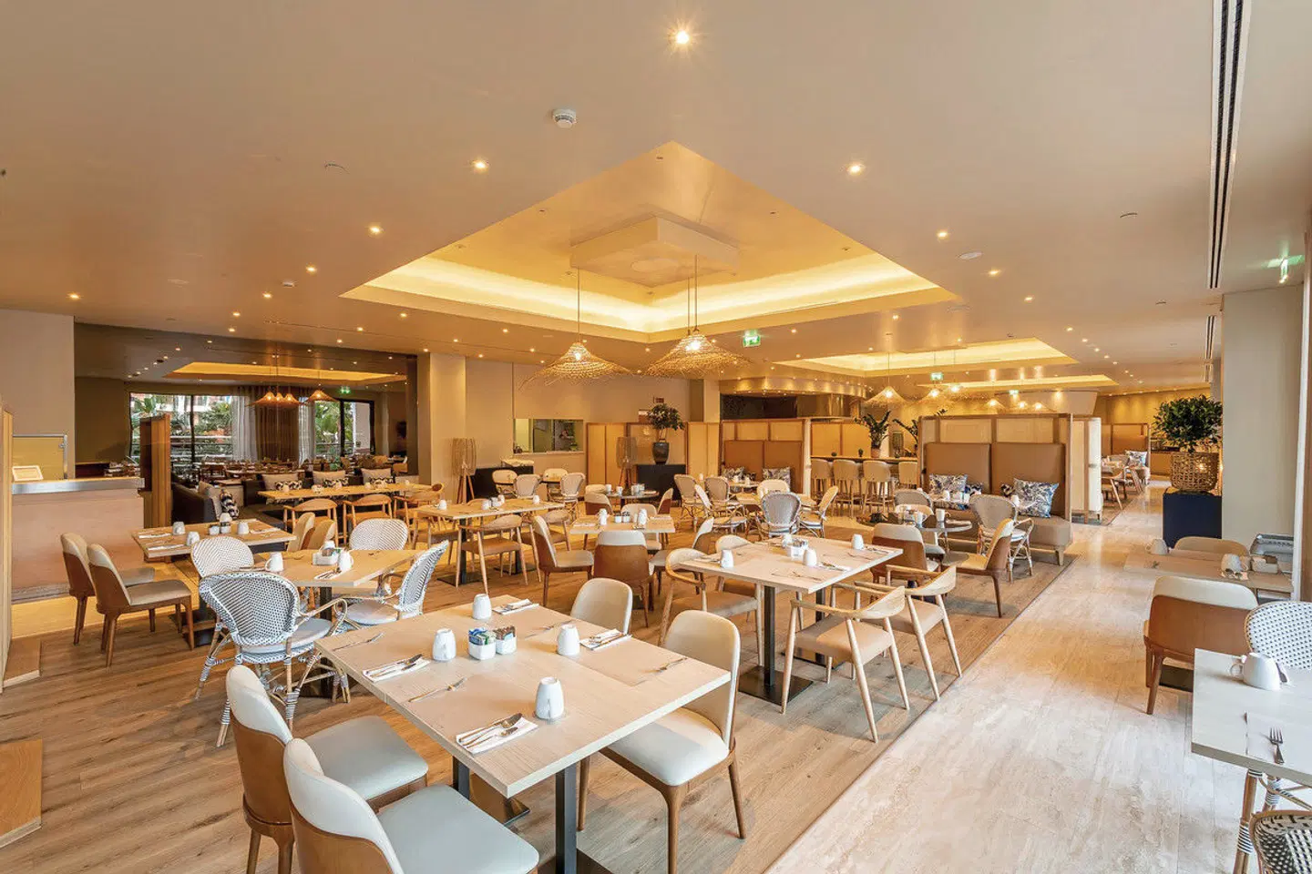 Hilton Vilamoura As Cascatas Golf Resort & Spa Restaurant