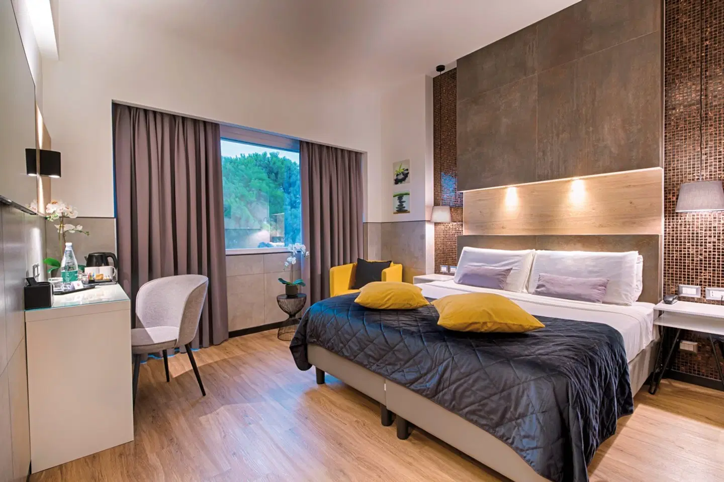 Raganelli ROOM_EXAMPLE