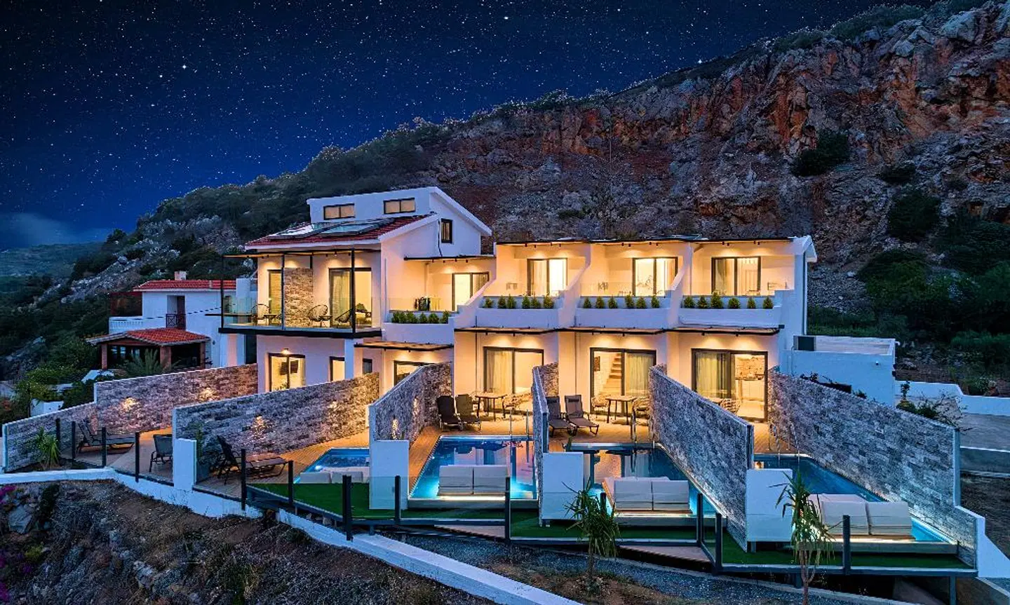 Aelia Suites EXTERIOR