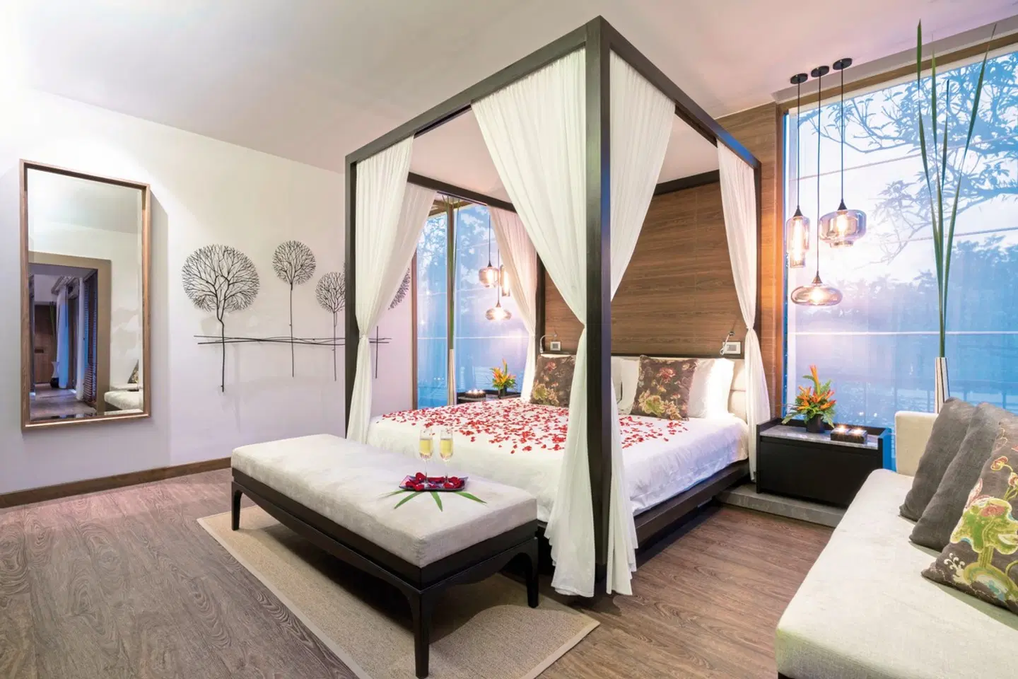 The Sarojin ROOM_EXAMPLE