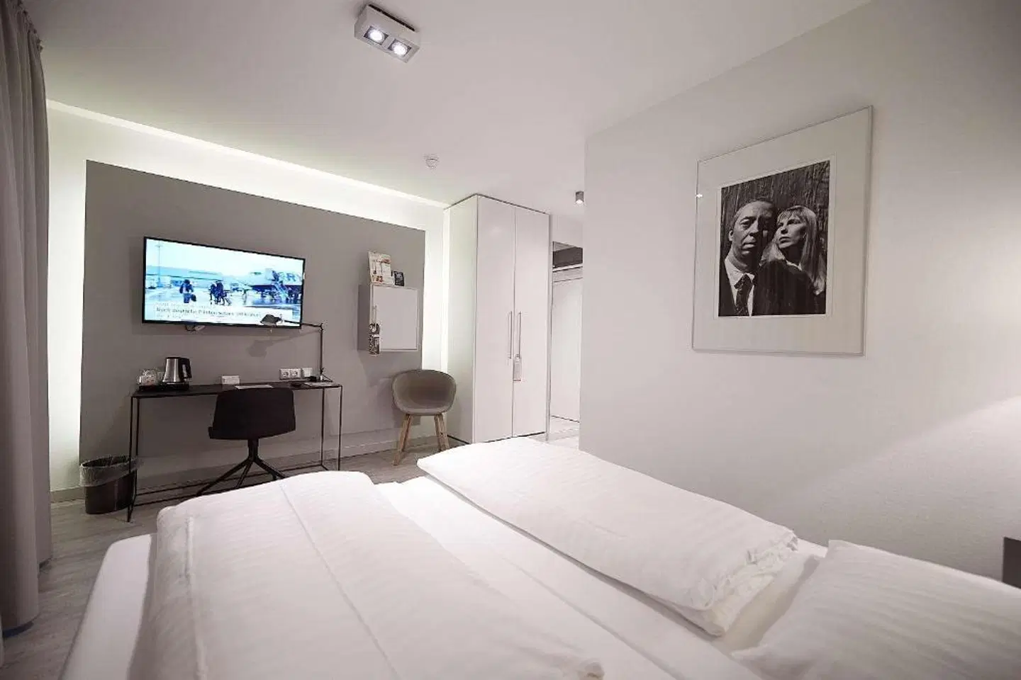 Amadeus ROOM_EXAMPLE