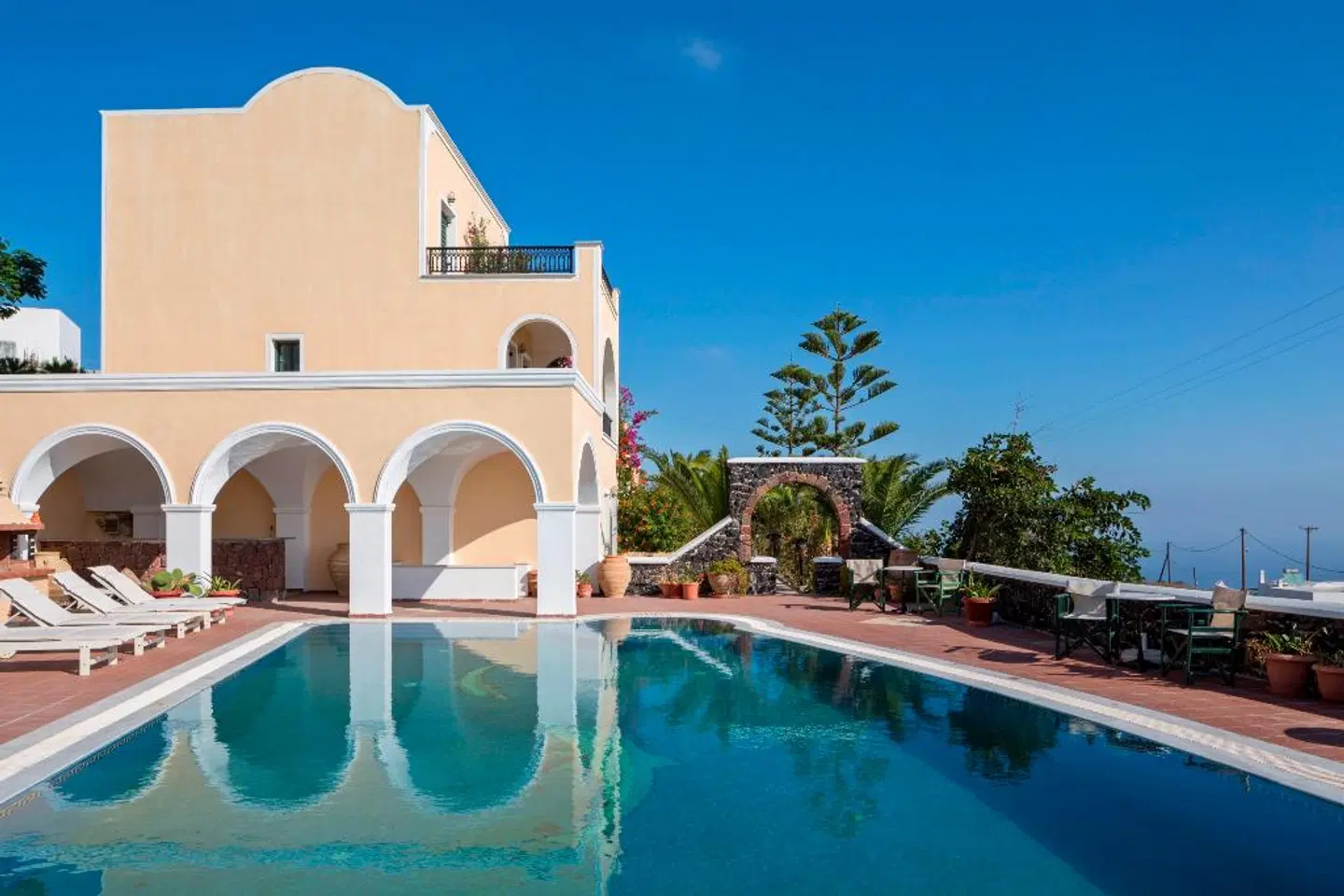 Aelia by Eltheon OUTDOOR_POOL