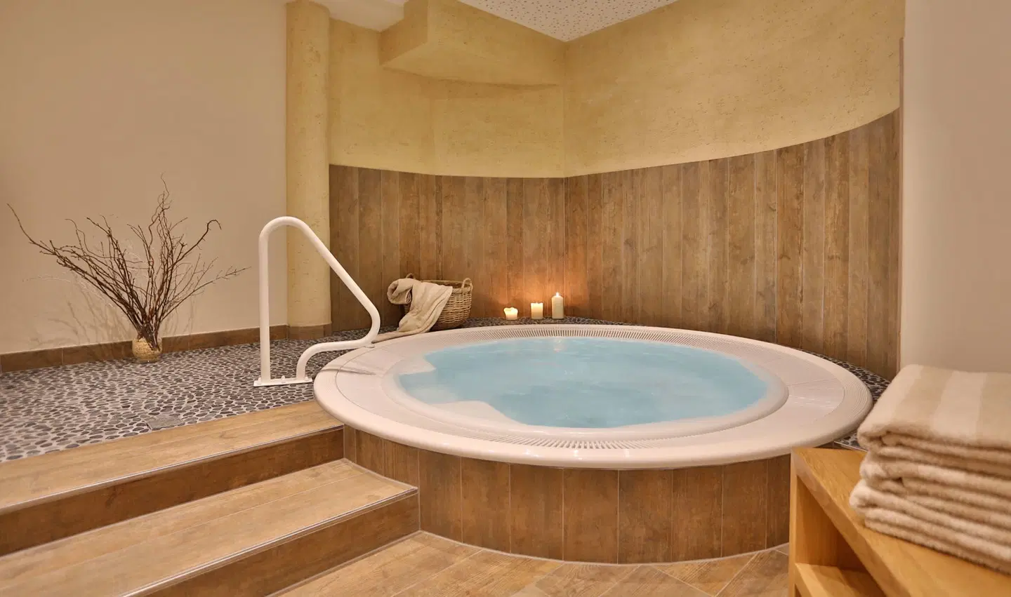 Astoria HEALTH_BEAUTY