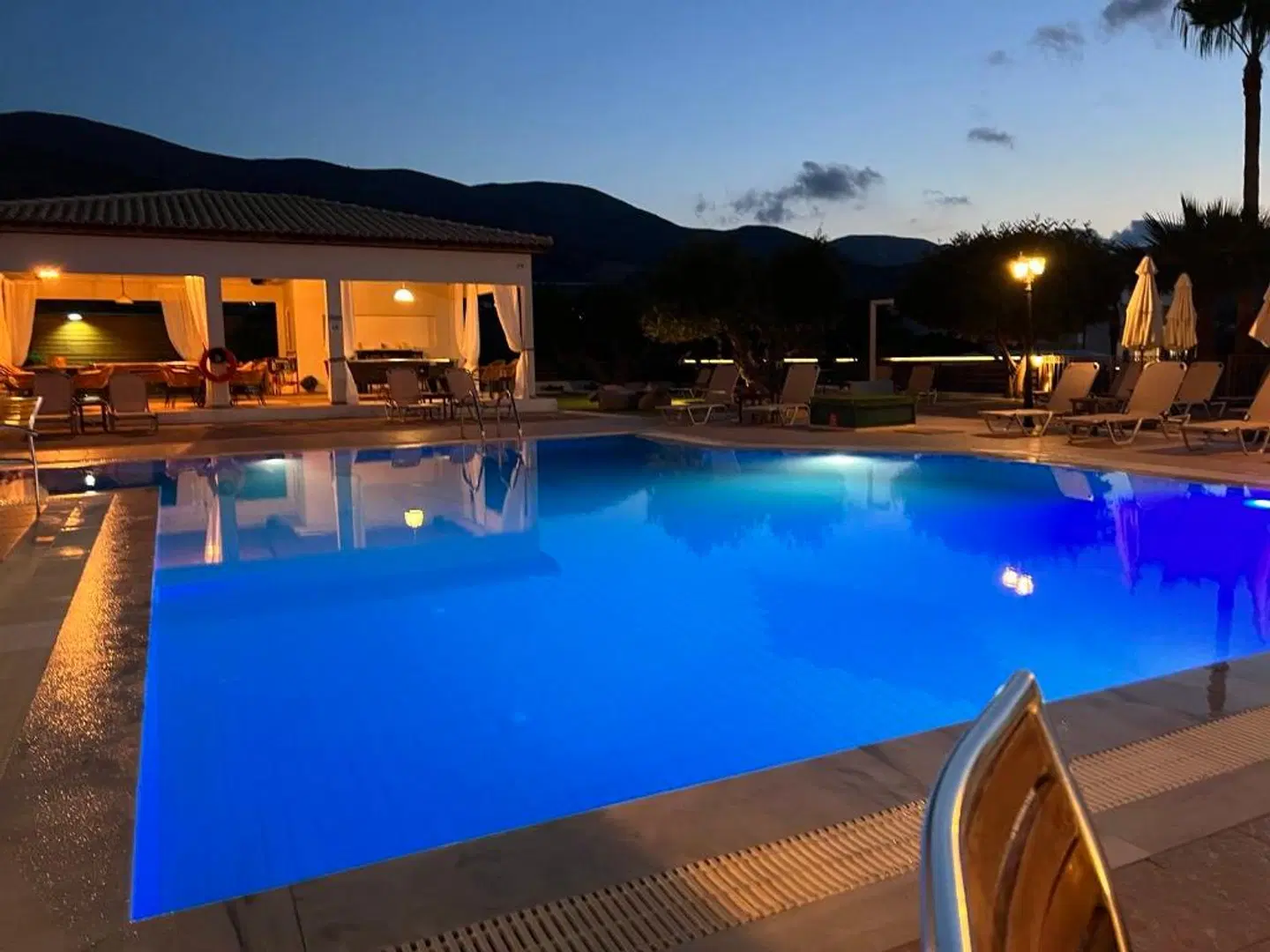 Newcastle Studios OUTDOOR_POOL