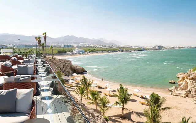 Crowne Plaza Muscat Strand