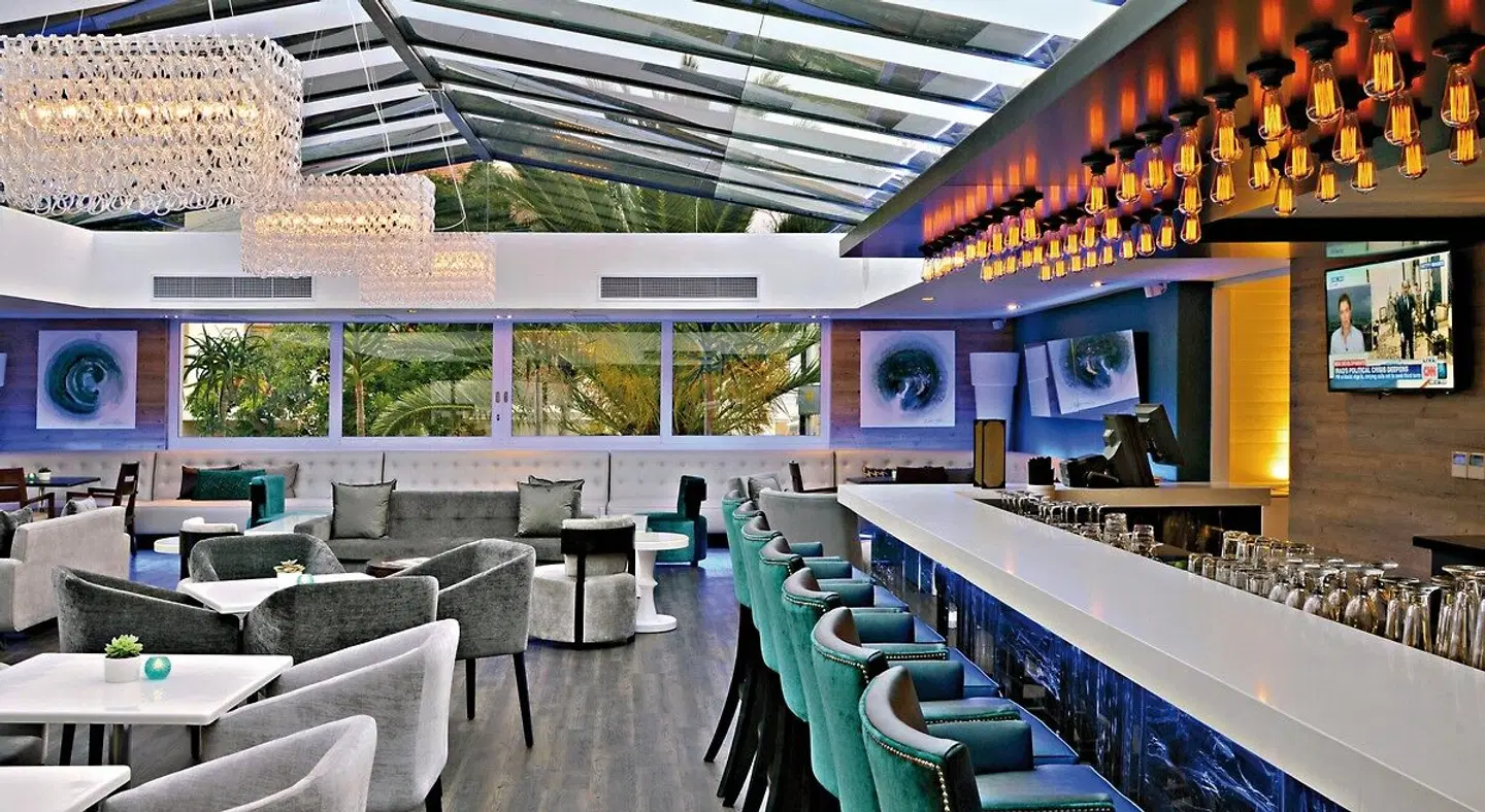 Cape Milner Hotel Bar