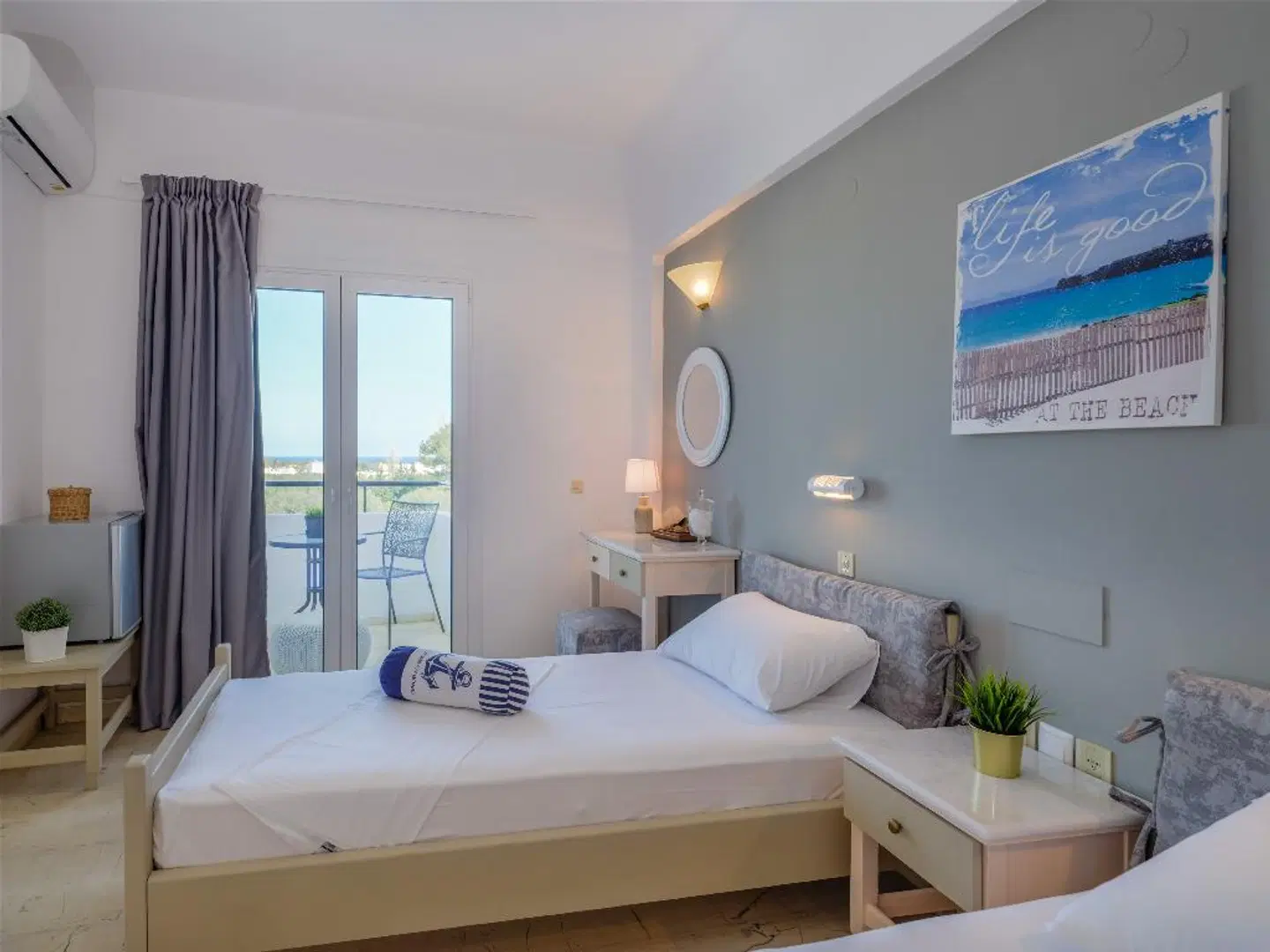 Pasiphae Hotel ROOM_EXAMPLE