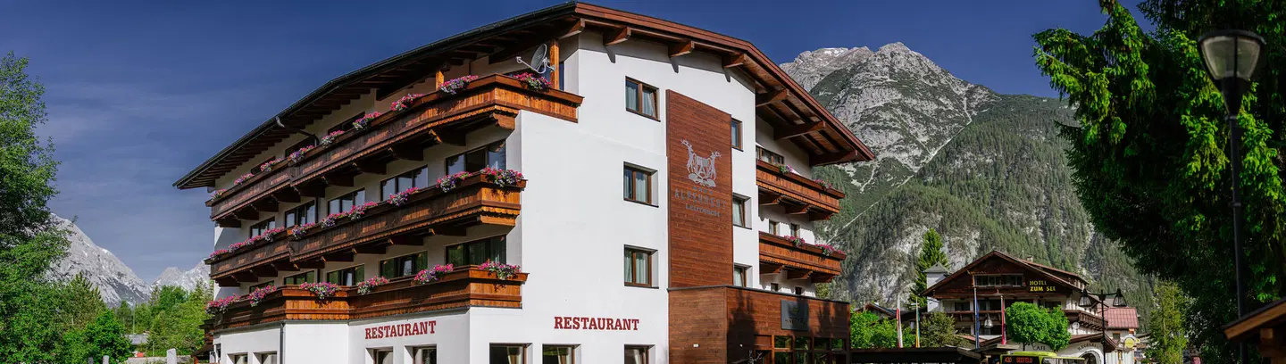Hotel Alpennest EXTERIOR