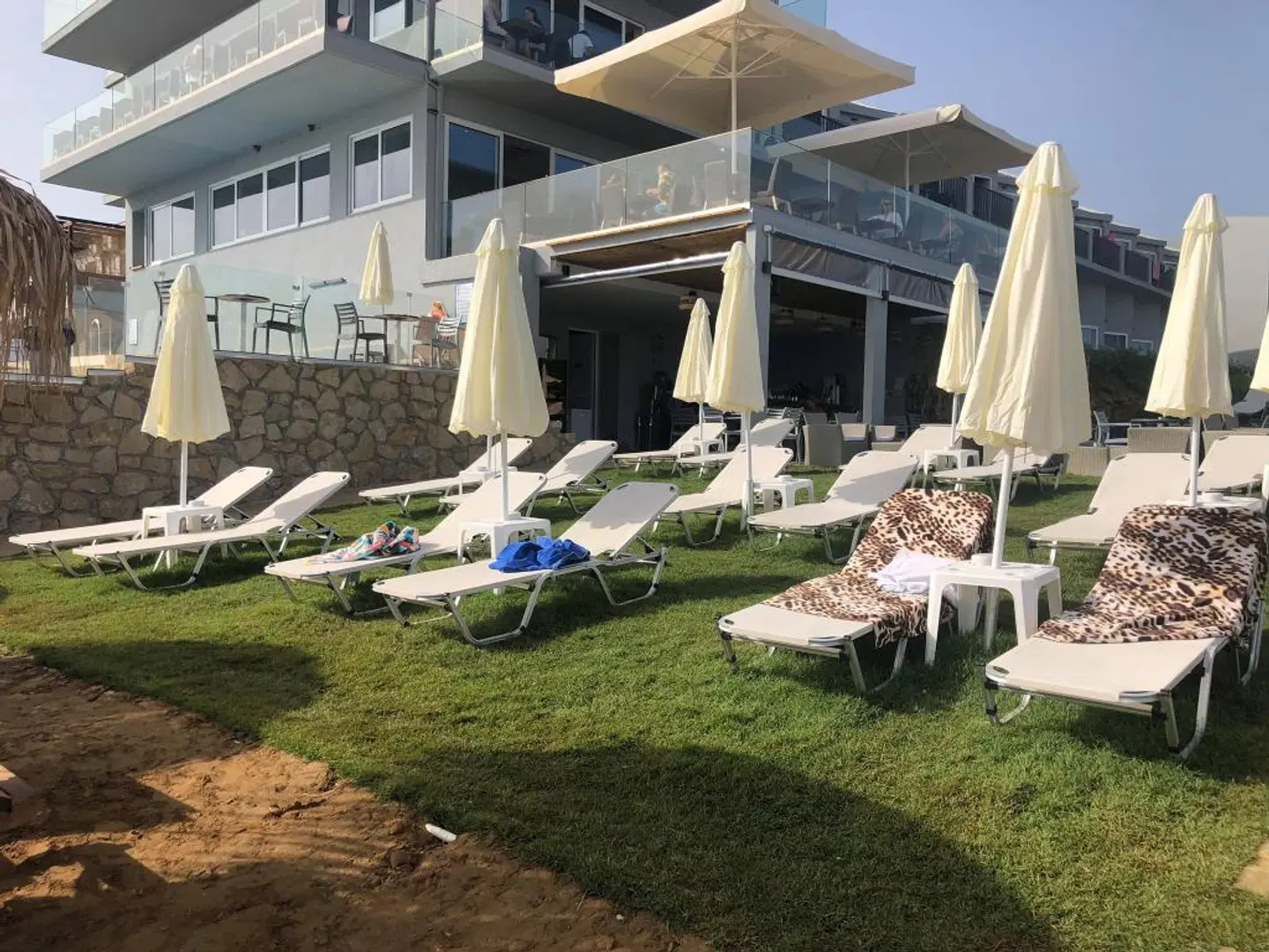 Golden Coast Resort EXTERIOR