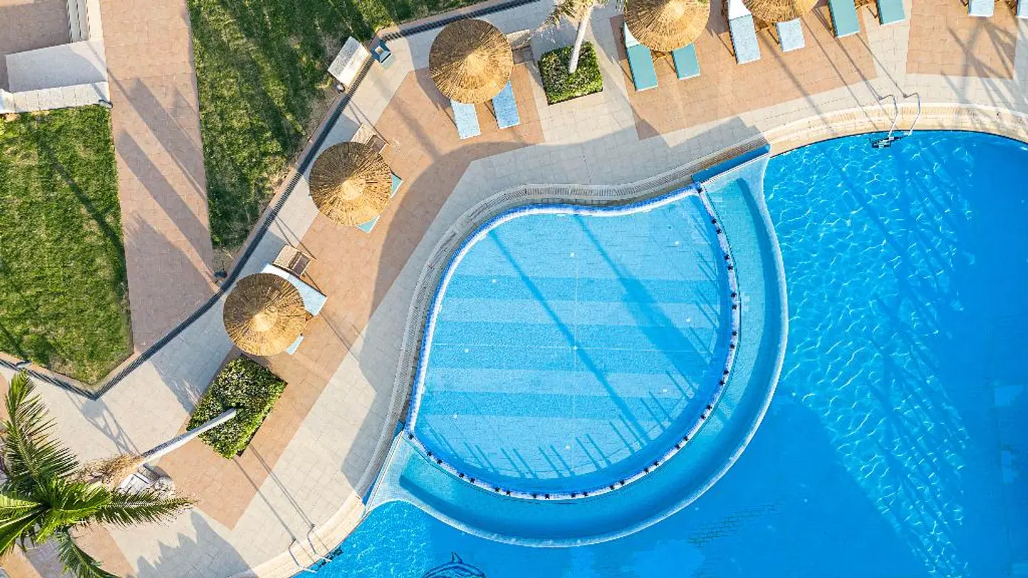 SEAFOS Luxury Resort & Spa OUTDOOR_POOL