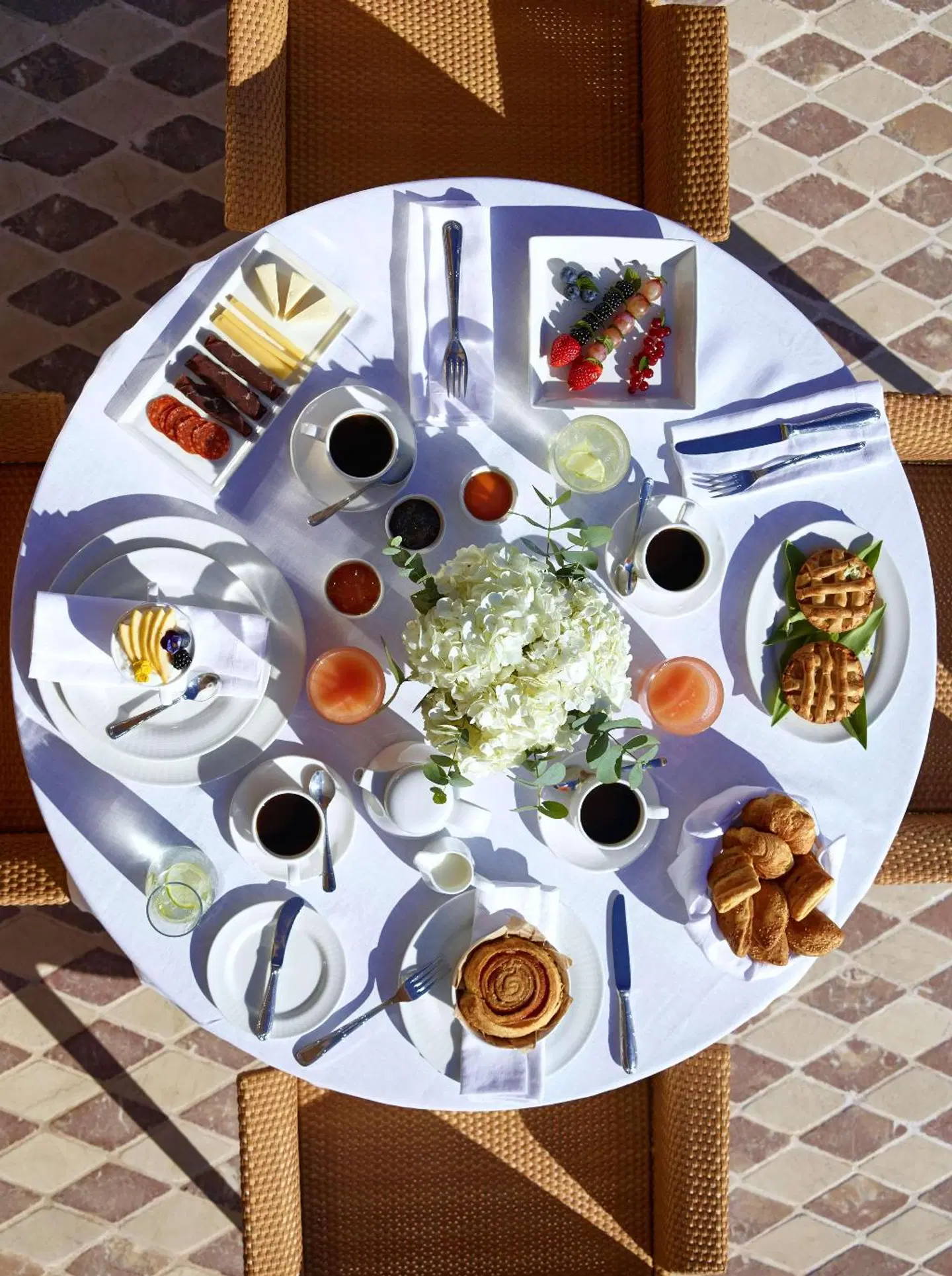 Grand Resort Lagonissi PEOPLE