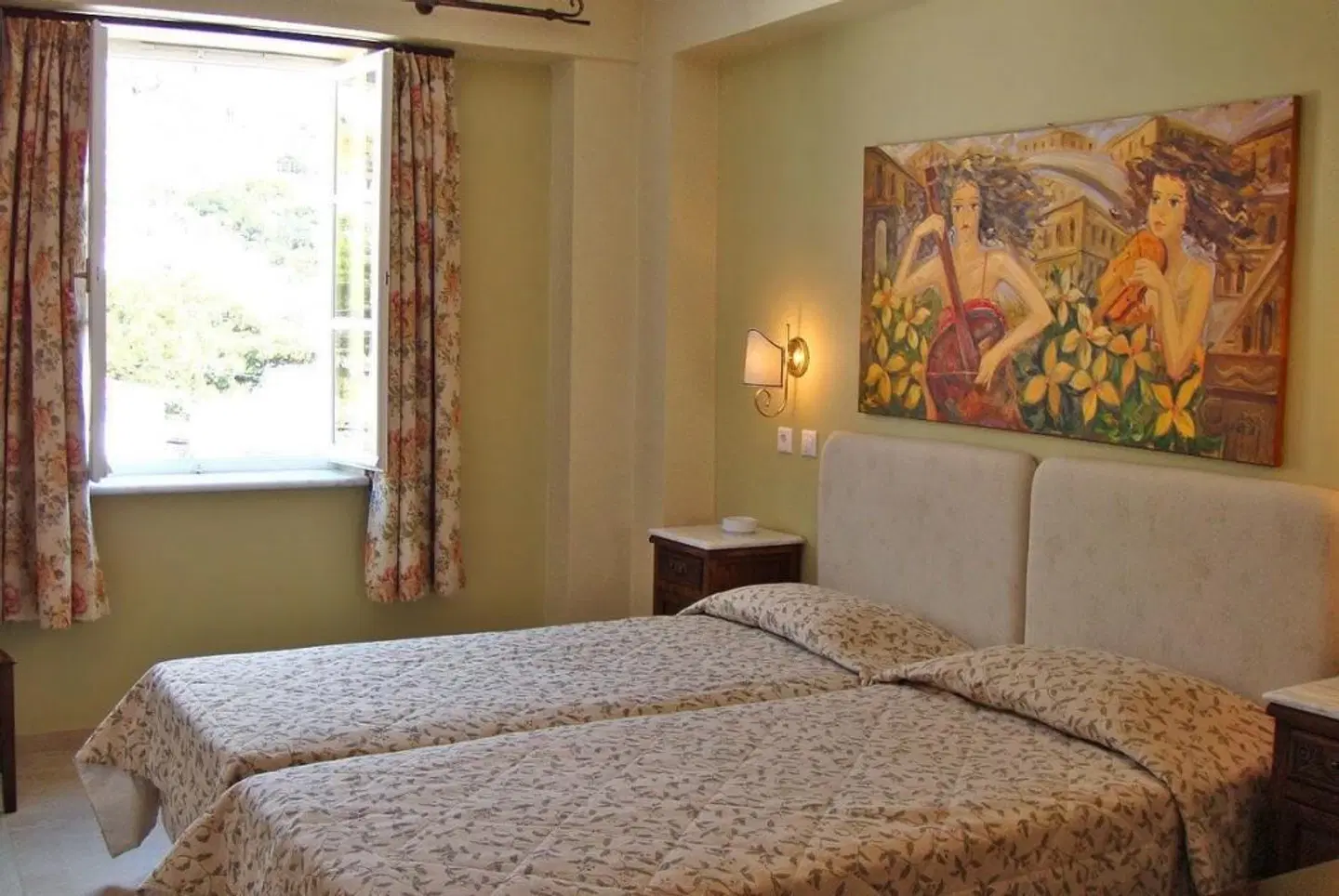 Mistral Hotel ROOM_EXAMPLE