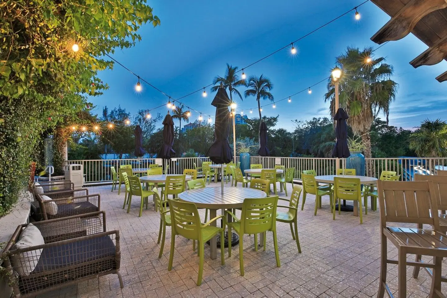 Naples Grande Beach Resort Restaurant