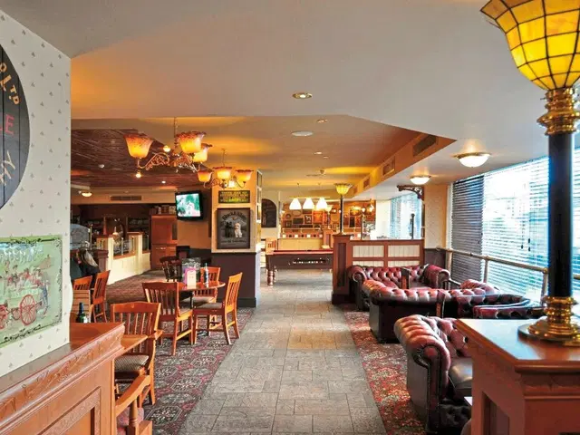 Ibis London Earls Court Bar