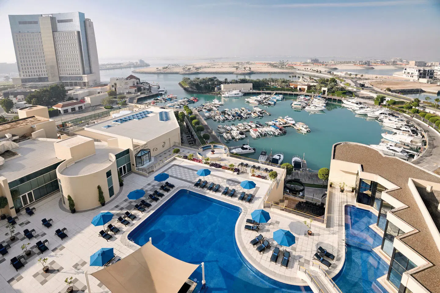 InterContinental Abu Dhabi OUTDOOR_POOL