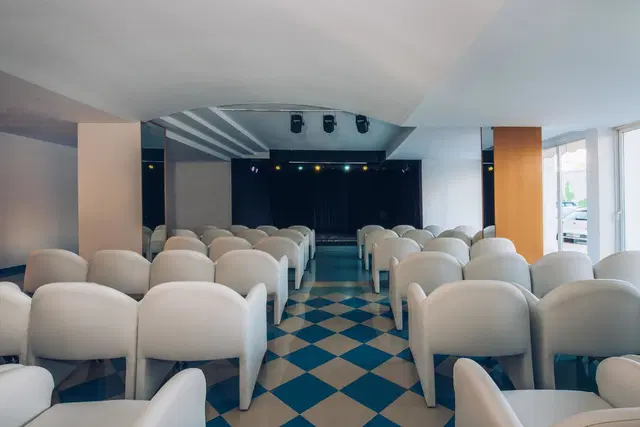 Iberostar Waves Ciudad Blanca Bar