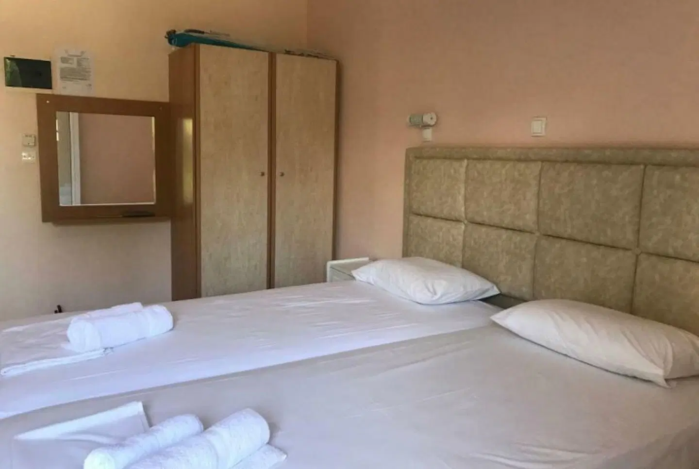 Natalia Studios ROOM_EXAMPLE