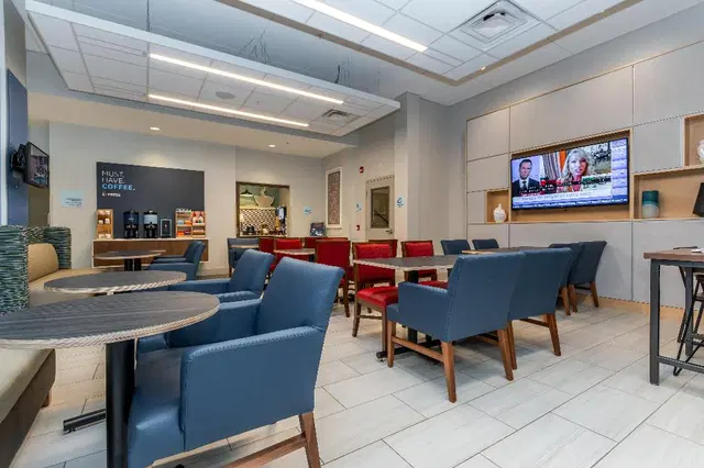 Holiday Inn Express And Suites Chilliwack East, an IHG hotel LOUNGE_LOBBY