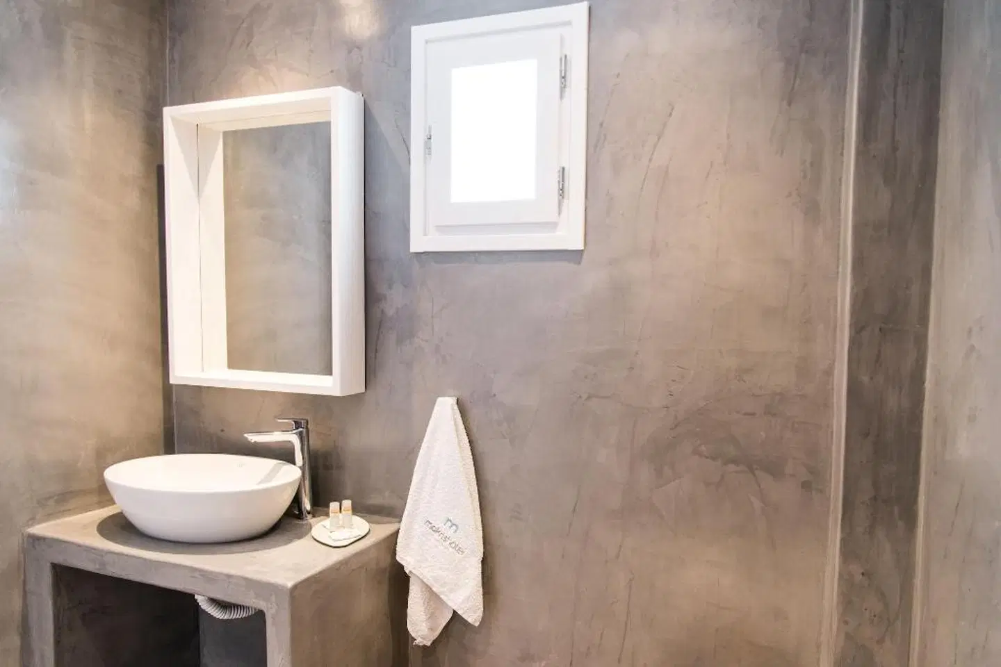 Makris Beach Hotel Badezimmer